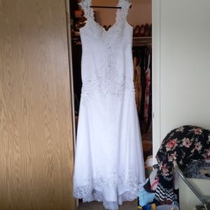 Mermaid style wedding dress